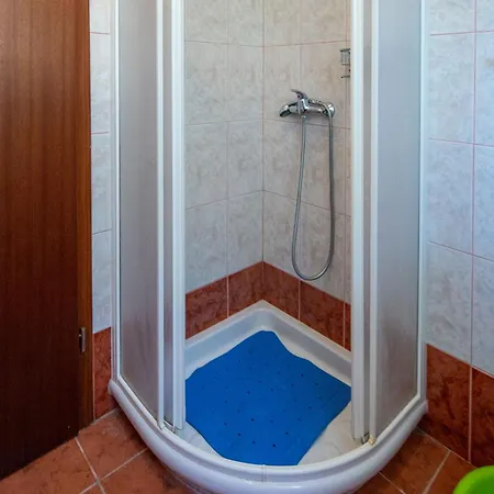 Oleander Apartment Pasman